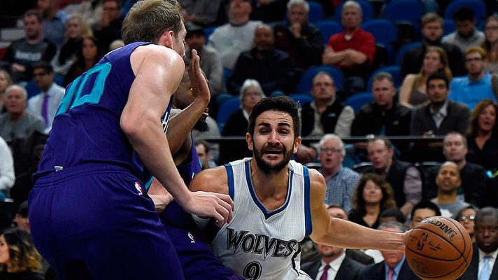 Telediario 1 - Rubio se acerca al triple-doble pero no evita la derrota de 'Wolves'