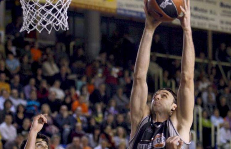 Pamesa Valencia será el último de los equipos en jugar la Copa del Rey, después de ganar a Iurbentia Bilbao a domicilio por 72 a 78.