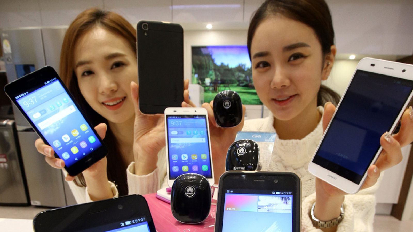 Un software oculto preinstalado en teléfonos móviles envía datos e información de los usuarios al gobierno chino, según han denunciado analistas de seguridad de la empresa Kryptowire. Según publica The New York Times, los analistas de seguridad han