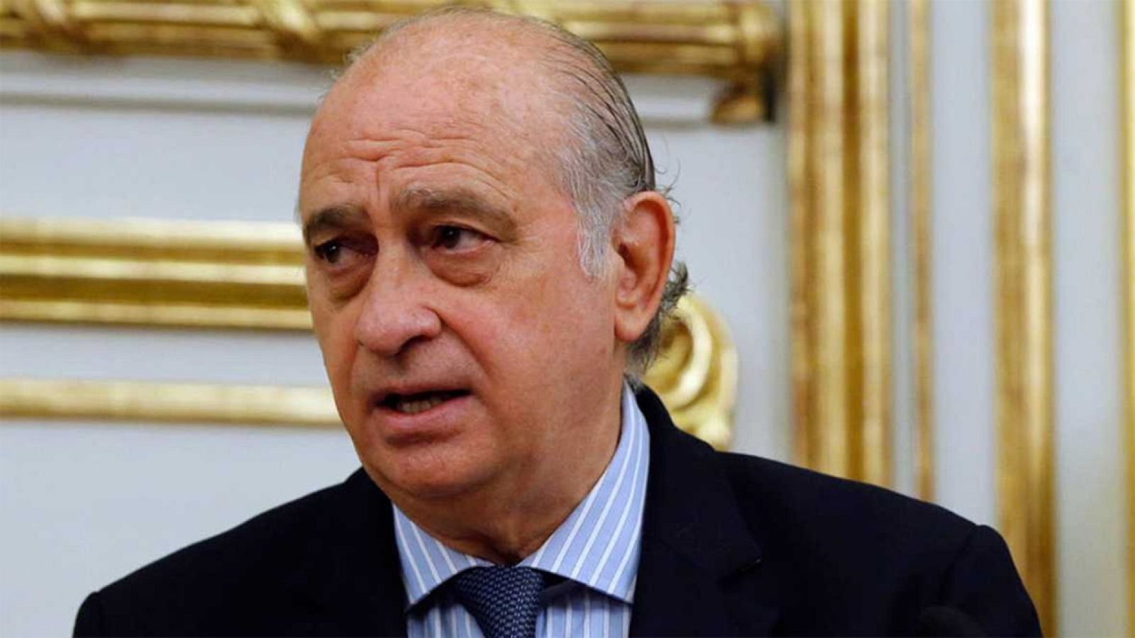 El grupo parlamentario popular ha remitido un escrito a la Mesa del Congreso en el que propone al exministro Jorge Fernández Díaz para presidir la Comisión de Peticiones de la Cámara, ya constituida, por lo que no requiere votación. Según ha informad