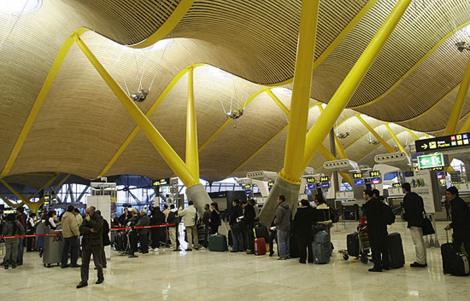 Siguen las cancelaciones de Iberia en Barajas