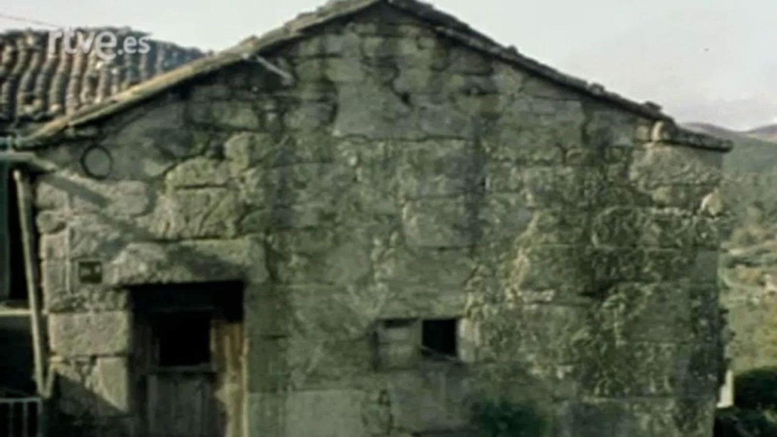 Arte y tradiciones populares - Arquitectura popular en Galicia - Tierra de Montes