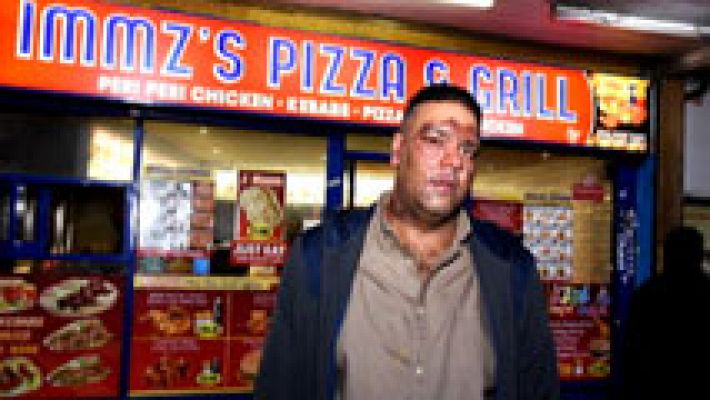 Agresión racista contra un repartidor de pizzas paquistaní por unos adolescentes en Reino Unido