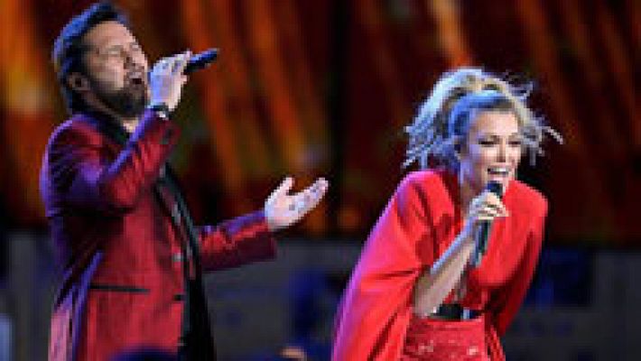 Telediario 1 - "La bicicleta" de Carlos Vives y Shakira  fue mejor canción y mejor grabación del año en los Grammy Latinos