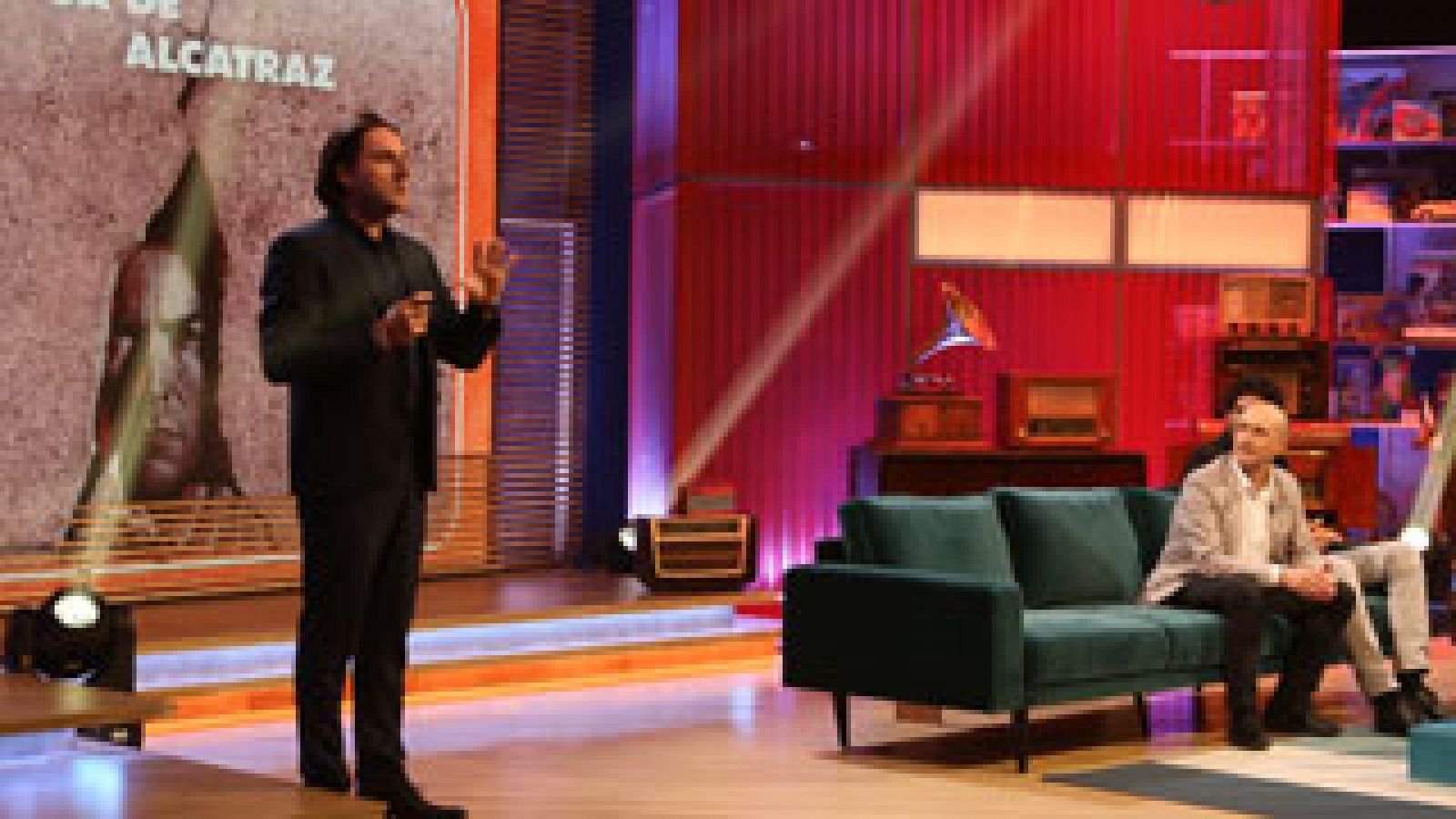 Espinete no existe - Efemérides - 1963 y 1984