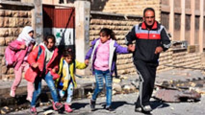 Telediario 1 - Los últimos bombardeos sobre Alepo dejan una quincena de niños muertos