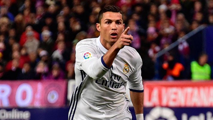 Telediario 1 - Cristiano regresa a casa 13 años después