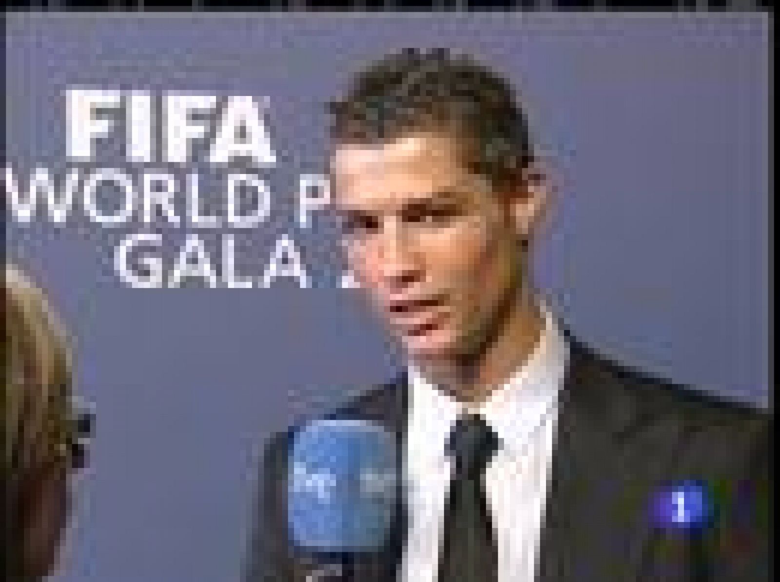 Cristiano Ronaldo: 'Estoy aprendiendo castellano' | Ver