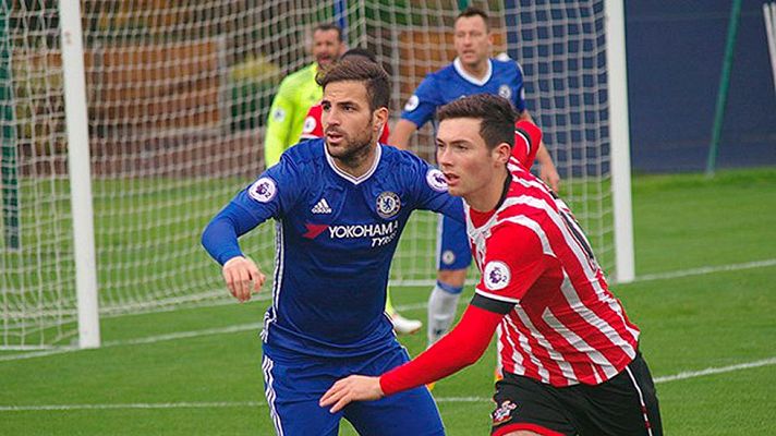 Telediario 1 - Conte destierra a Fábregas al filial