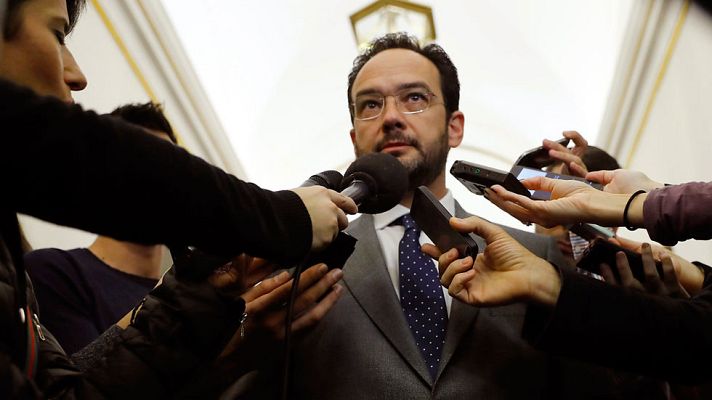 Telediario 1 - Las reacciones al fallecimiento de Barberá marcan la primera sesión de control de la legislatura