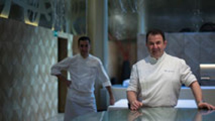 Martín Berasategui primer chef con dos restaurantes reconocidos con tres estrellas Michelín