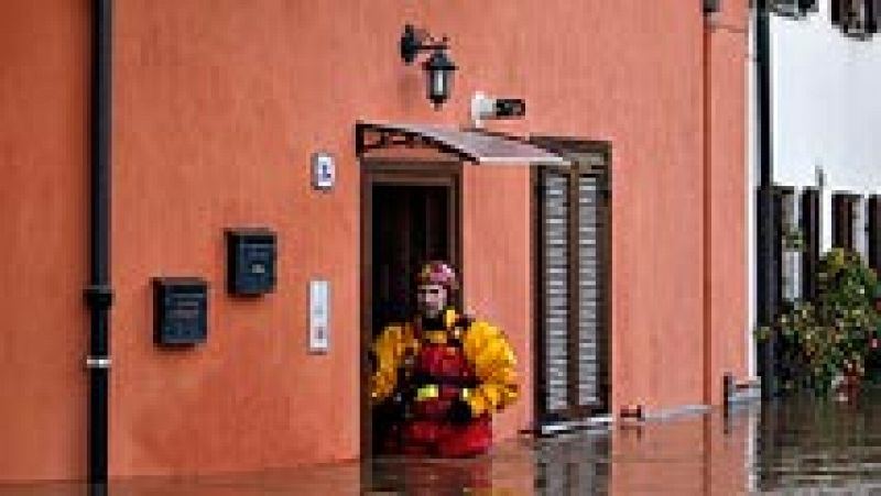 La lluvias torrenciales causan inundaciones en Córcega y el norte de Italia