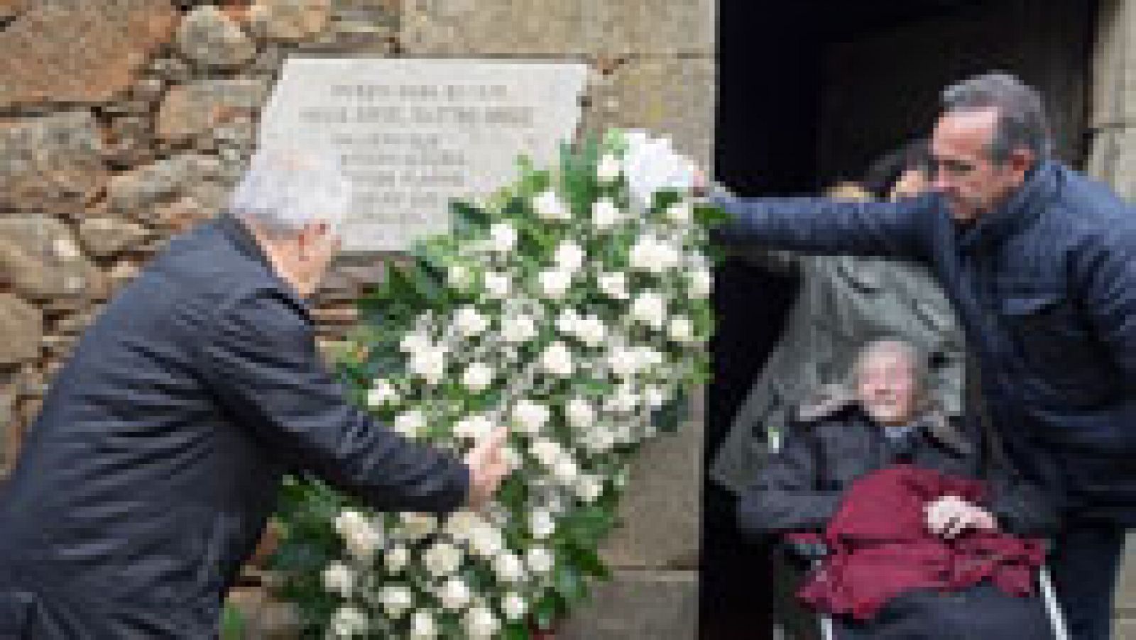 Telediario 1: Homenajes en el pueblo gallego donde nació el padre de Fidel | RTVE Play