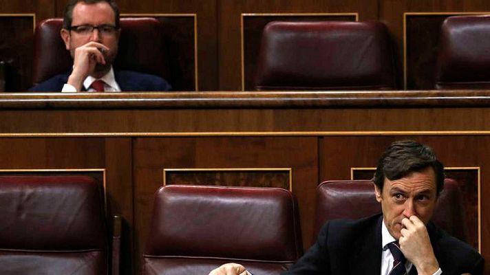 Los desayunos - El Congreso insta al Gobierno a derogar la 'ley Mordaza'  pese a la oposición del PP y la abstención de C's