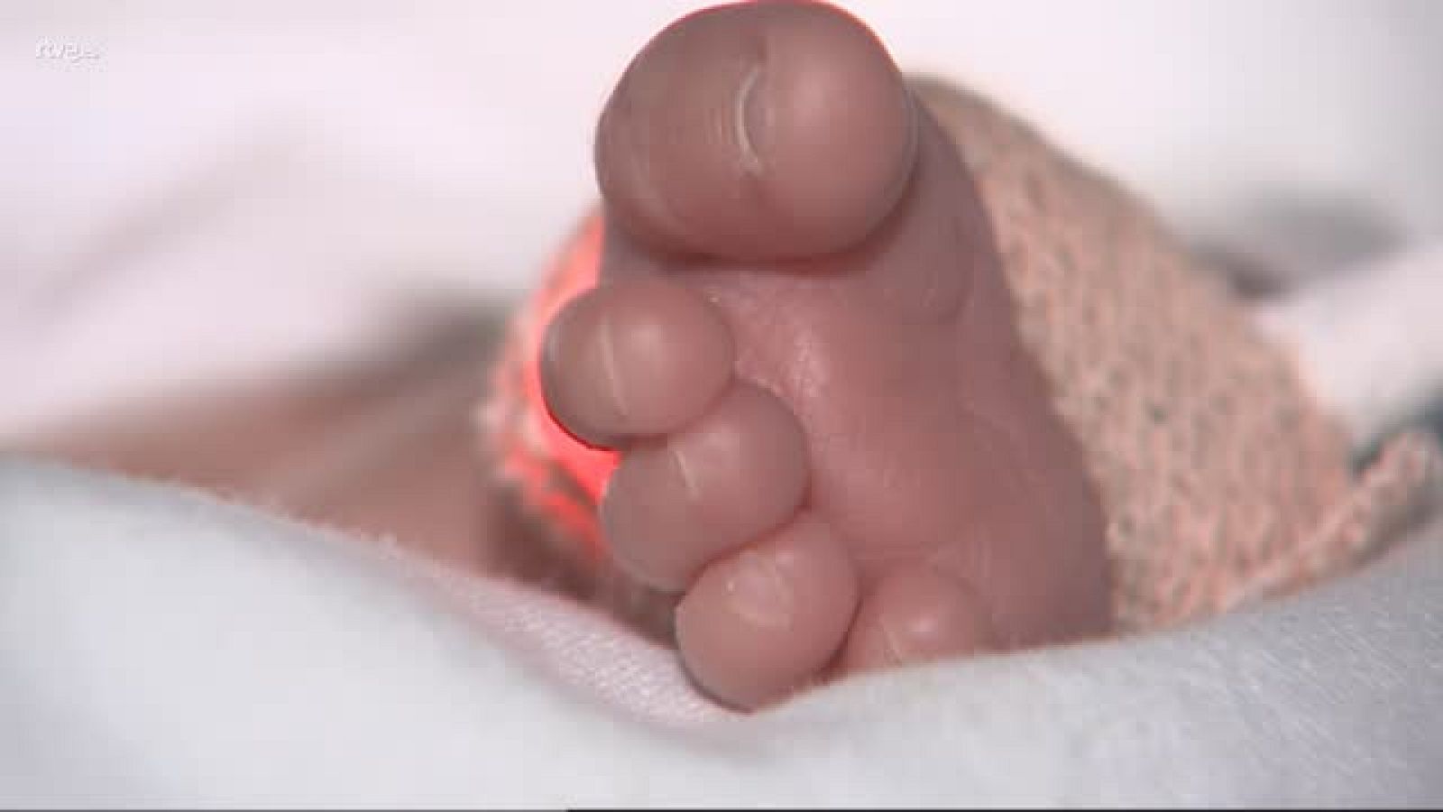 Los padres de niños prematuros reclaman mayor atención.