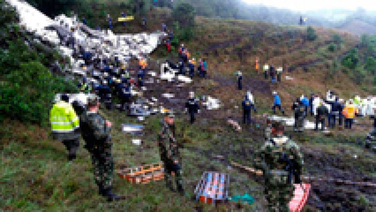 Informativo 24h: El piloto del avión estrellado en Colombia pidió aterrizar de emergencia por la falta de combustible | RTVE Play