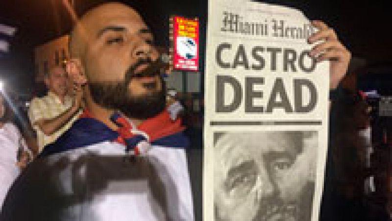 Cientos de personas se concentran en Miami para recordar a las vctimas de la dictadura cubana