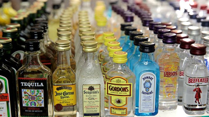  - El Gobierno sube los impuestos al alcohol y el tabaco para recaudar 150 millones de euros