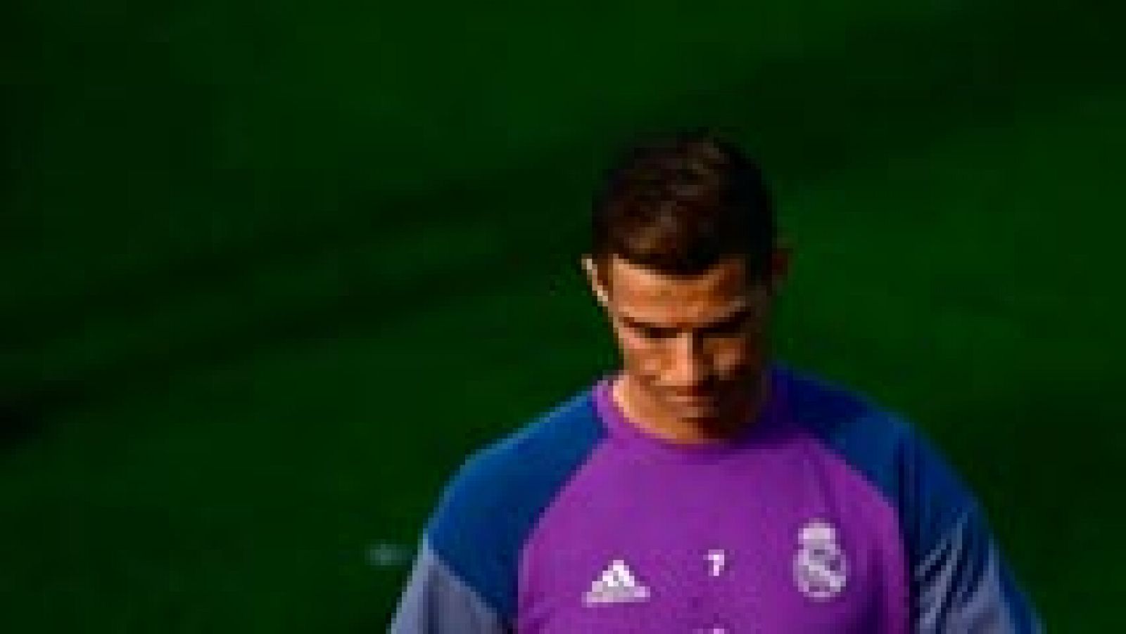 Informativo 24h: Cristiano Ronaldo habría defraudado impuestos, según un consorcio europeo de medios | RTVE Play