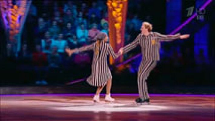 Telediario 1 - Polémica por una patinadora vestida como presa judía