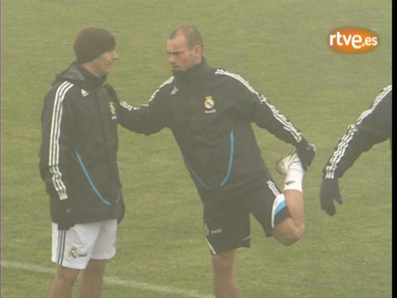  Entrenamiento matinal del Real Madrid en el que Lass Diarra ha entrenado a parte del grupo.