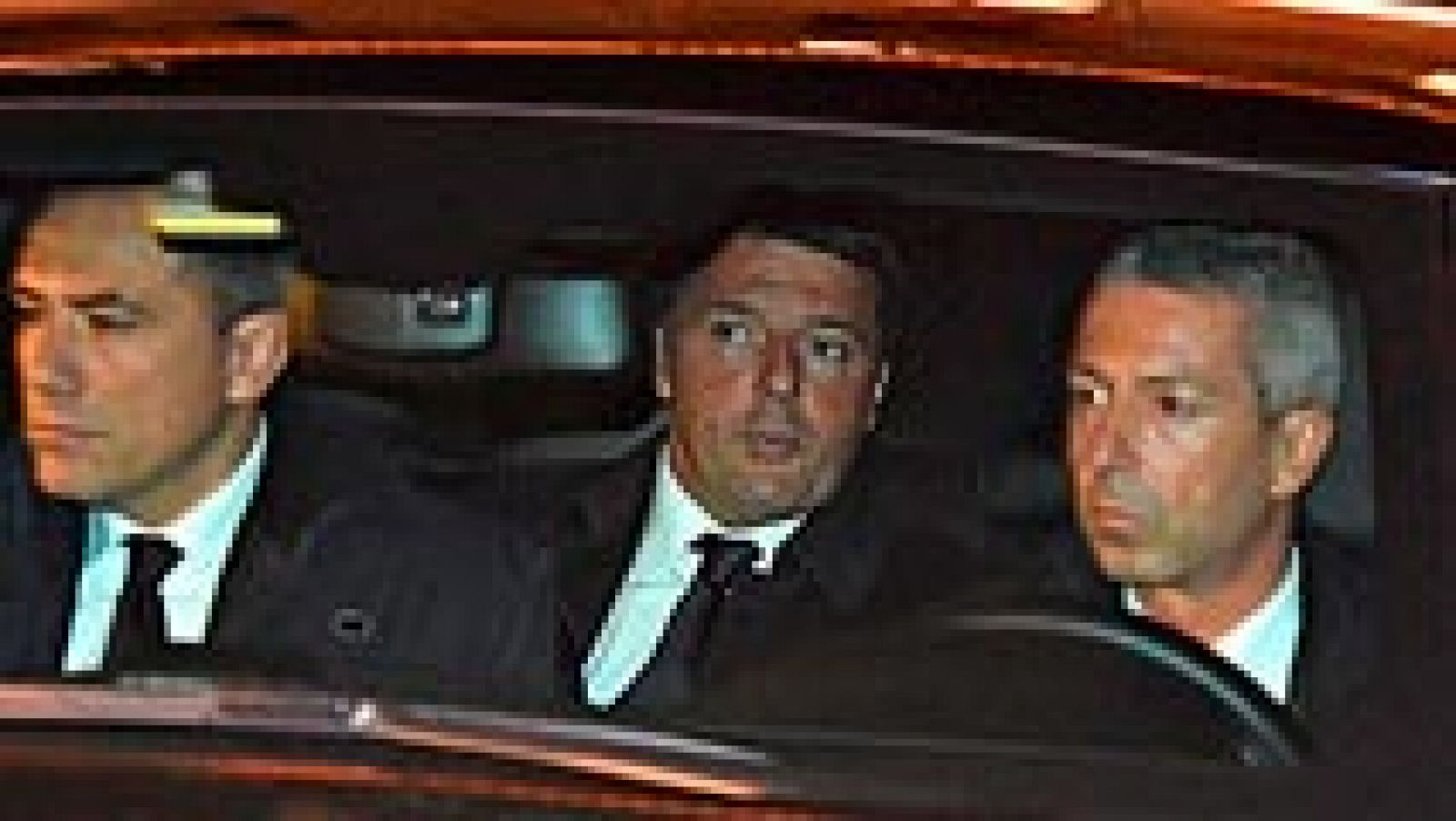 Renzi pospone unos días su dimisión a petición del presidente de Italia