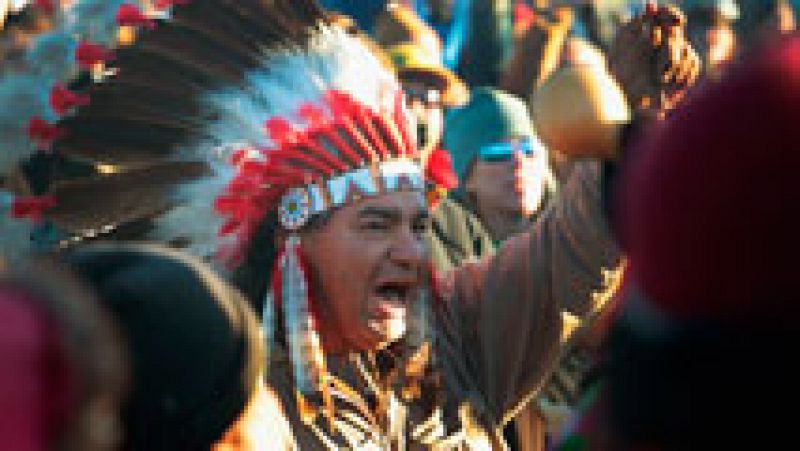 EE.UU. renuncia al trazado inicial de un oleoducto en Dakota del Norte tras las protestas de los Sioux