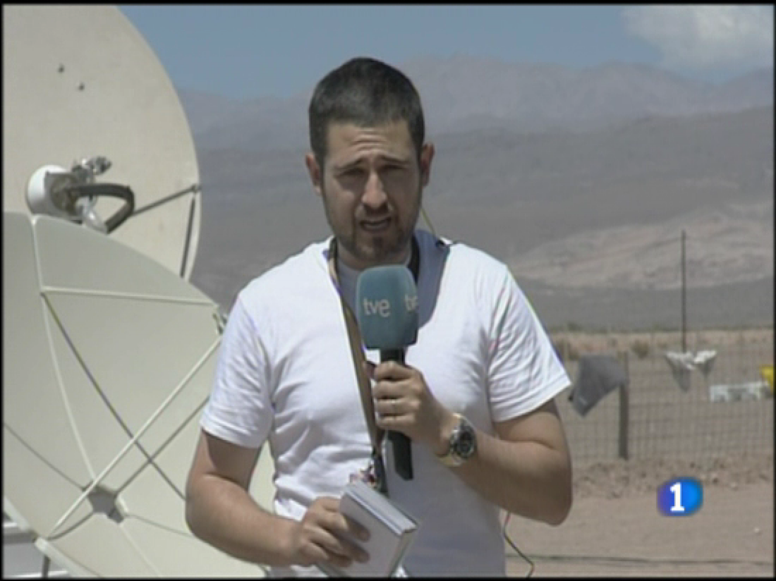 Cristóbal Guerrero sigue en coma, pero su vida no corre peligro. Habrá que esperer a nuevas informaciones para saber como evoluciona la salud del piloto andaluz.