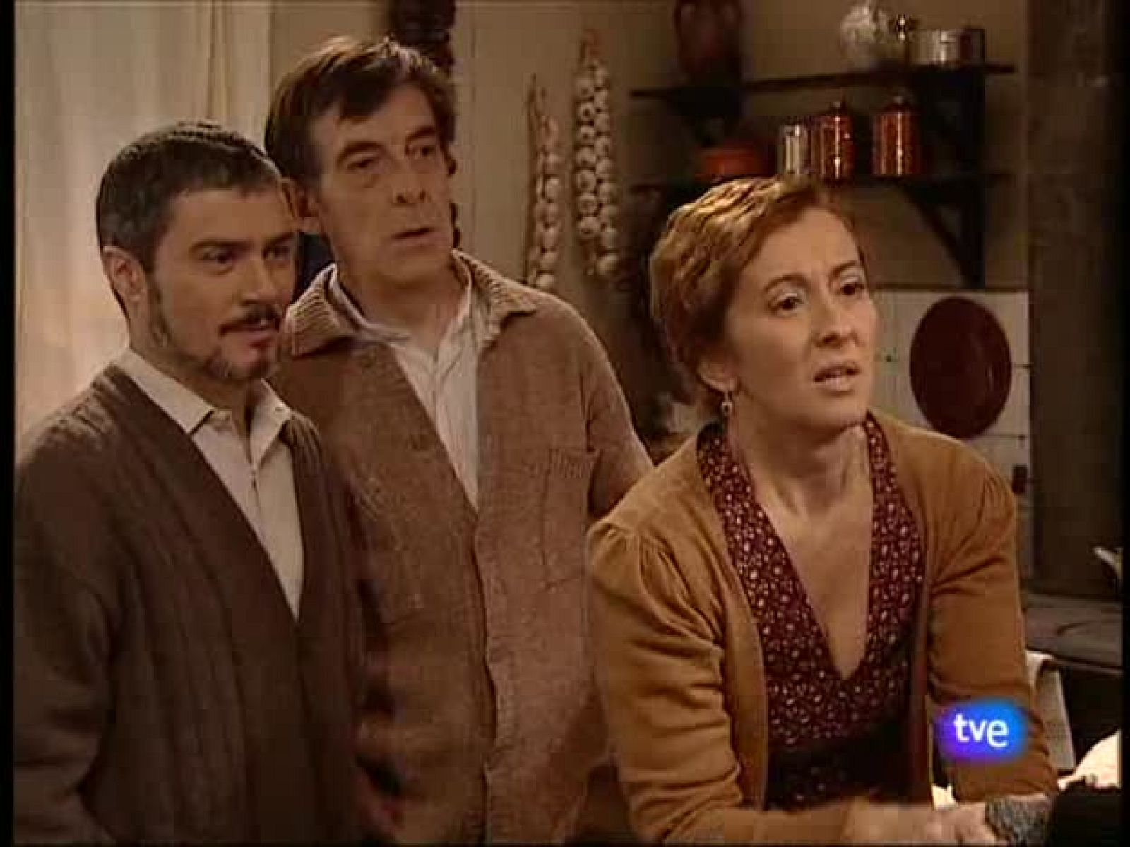 Amar en tiempos revueltos - T4 - Episodio 90 - Ver ahora