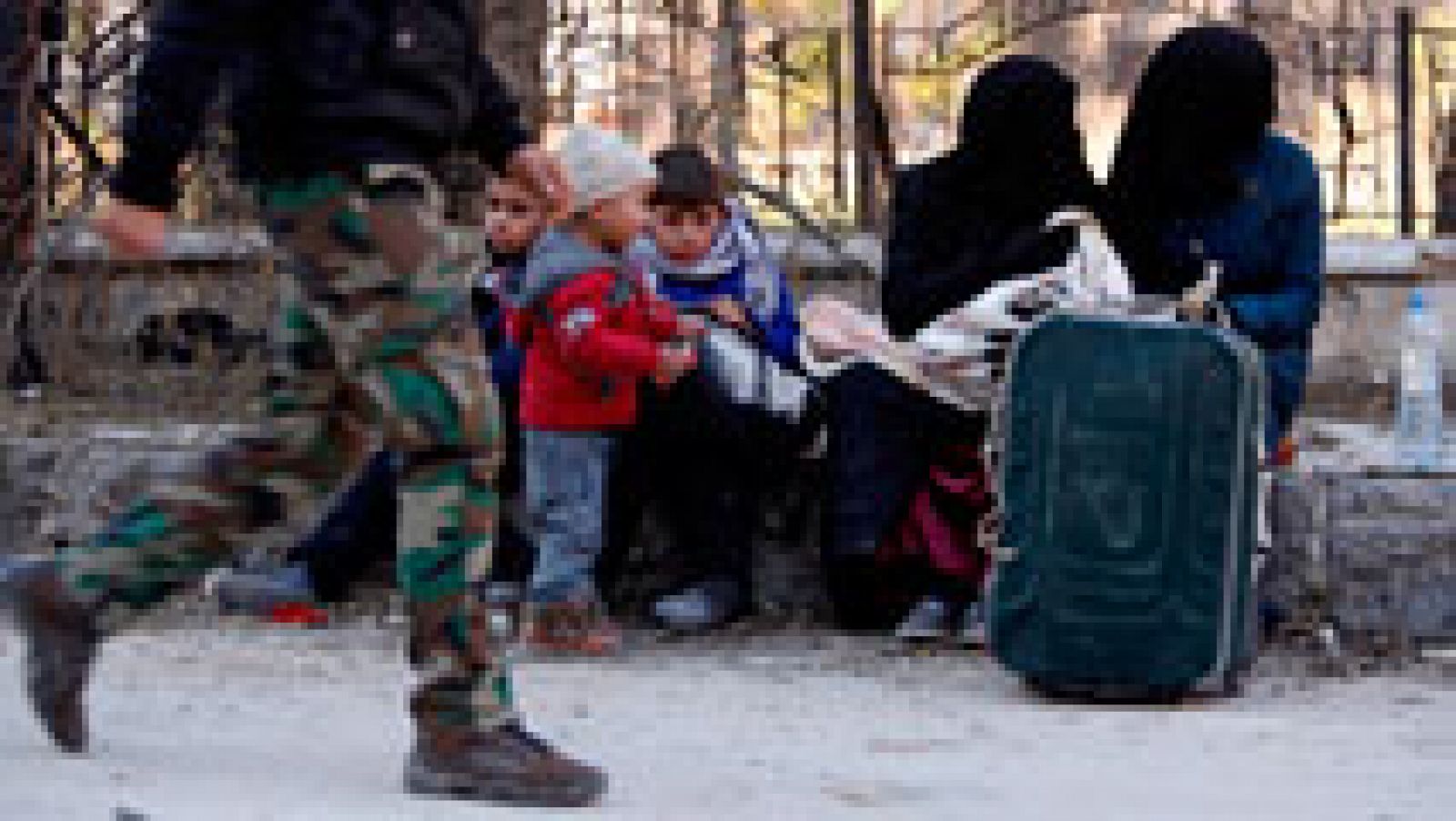 Telediario 1: La ONU alerta de que la población siria está atrapada entre dos bandos que violan el derecho internacional | RTVE Play