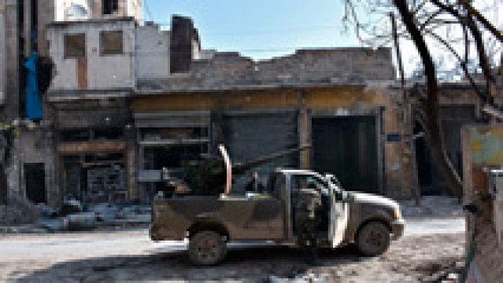 Informativo 24h - Cientos de personas huyen de Alepo