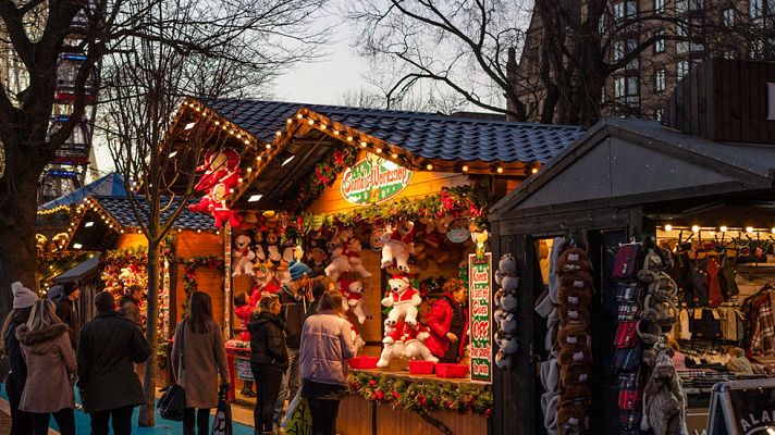 Telediario 1 - Consejos de la Policía para disfrutar de una navidad segura