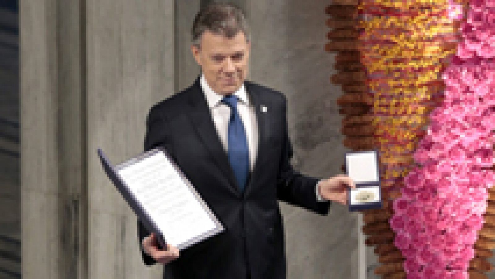 Informativo 24h: Santos recoge el Nobel de la Paz y lanza un mensaje de esperanza al mundo | RTVE Play
