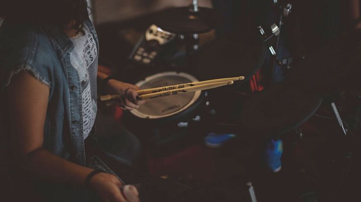 Telediario 1 - Rock en Familia para los fines de semana