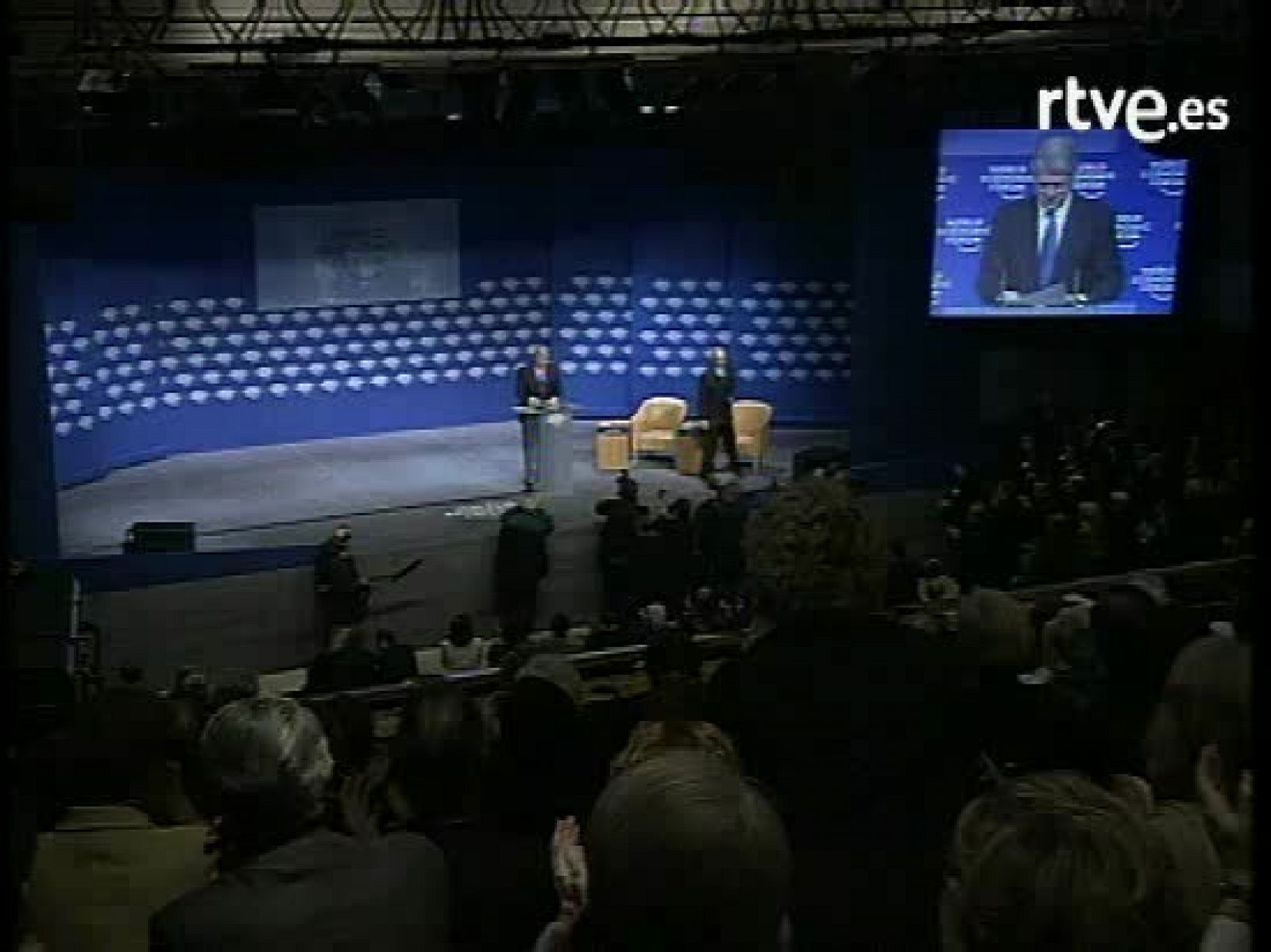 Extracto de un discurso de Bill Clinton en el Foro de Davos de 2000 - Fue noticia en el Archivo de RTVE | Ver