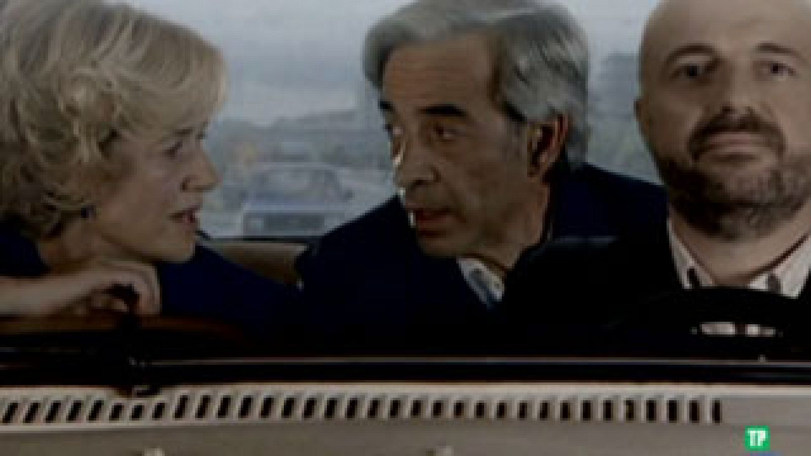 Espinete no existe - El momento histórico - El 23-F en 'Cuéntame'