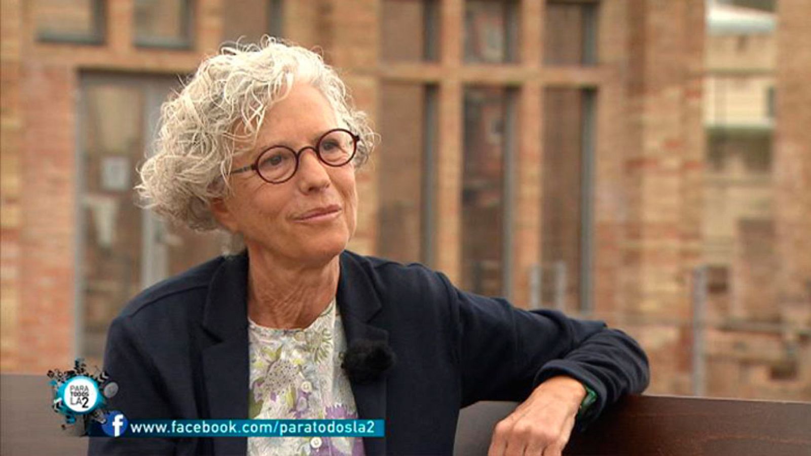 Para todos La 2 - Filosofía para profanos. Maite Larrauri analiza la frase de la filósofa francesa Simone Weil que dice: ¿Un colectivo no hace una suma¿.