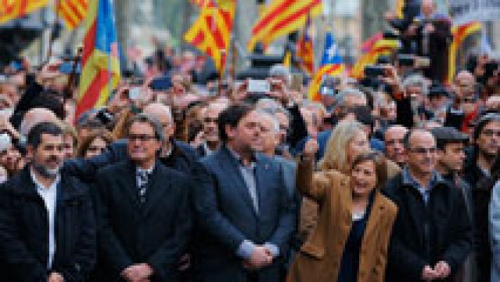 Telediario 1 - Forcadell: "Ningún tribunal puede impedir que en el Parlament se debata sobre la independencia"