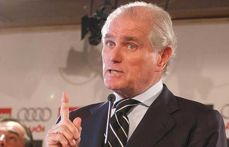 Calderón se plantea convocar elecciones