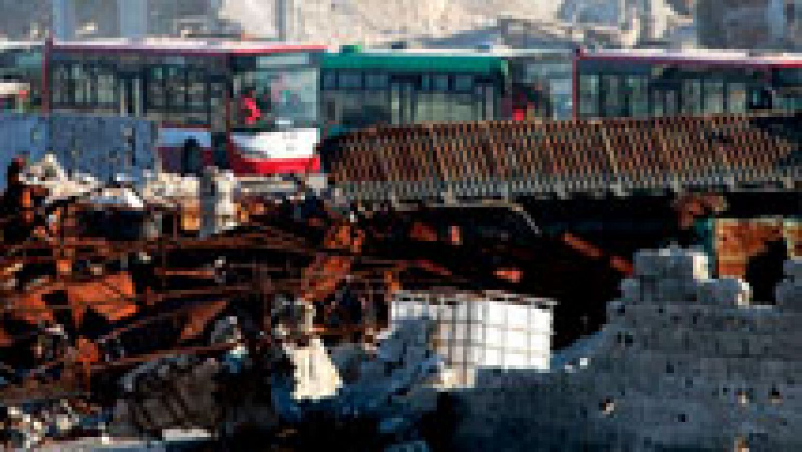 uspenden la evacuación de civiles y rebeldes en Alepo tras la quema de autobuses