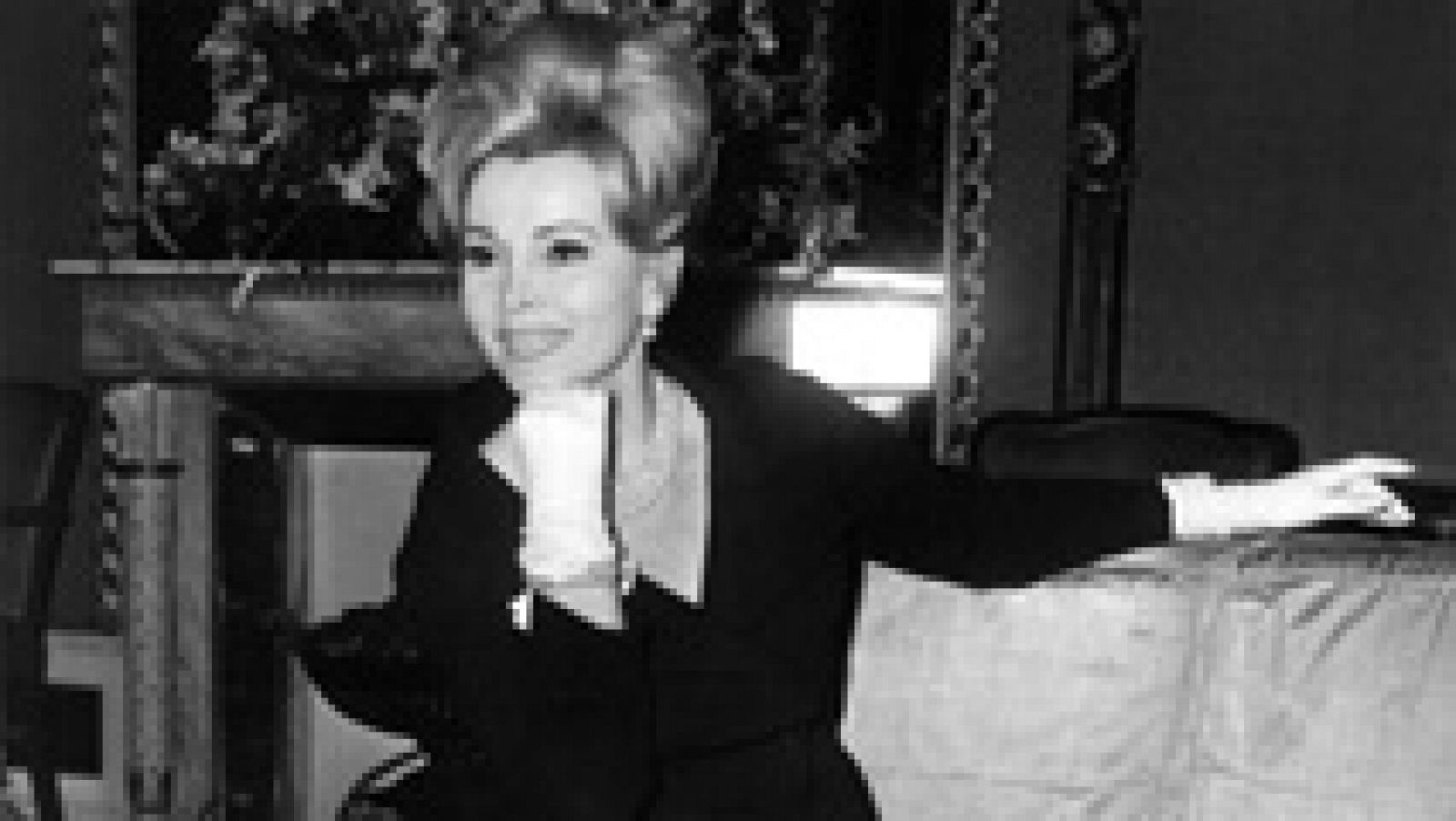 Telediario 1: Muere la actriz Zsa Zsa Gabor a los 99 años | RTVE Play