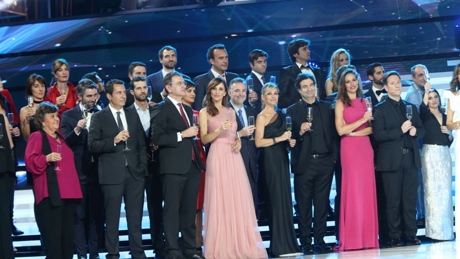 Un brindis pone fin a la gala del 60 aniversario de TVE