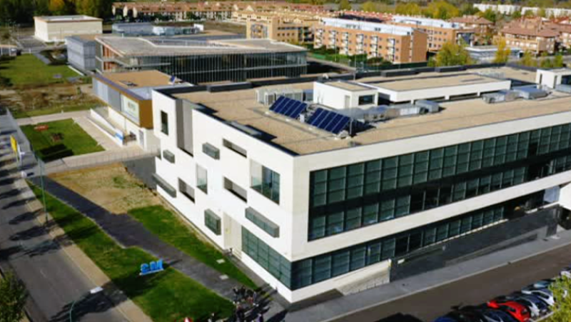 Fábrica de ideas - Incuba: USAL Emprende