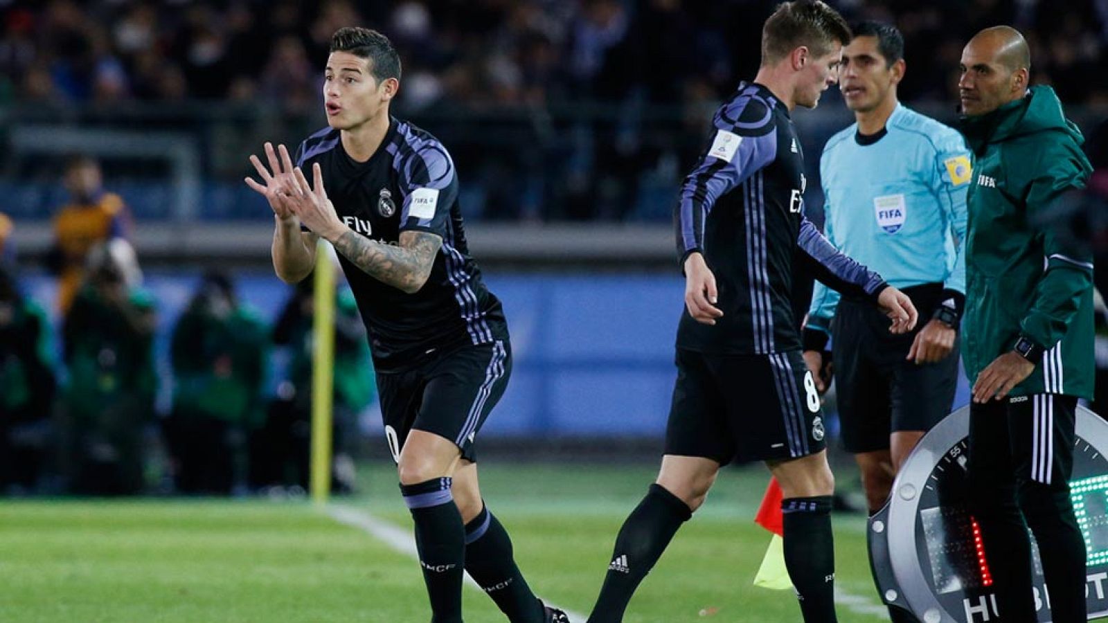 James: "No puedo asegurar que vaya a quedarme"