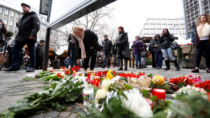 Telediario 1 - El ataque a un mercado navideño conmociona a los berlineses