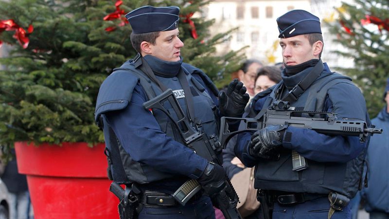 La tesis del atentado yihadista pone en guardia a Alemania tras el atropello con 12 muertos en Berlín