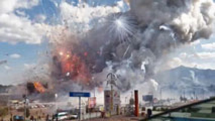 Una explosión en un mercado pirotécnico de México causa al menos 31 muertos y decenas de heridos