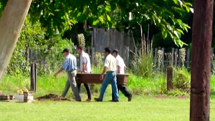 Telediario 1 - Conmoción en Argentina por la muerte de una mujer que fue violada y empalada