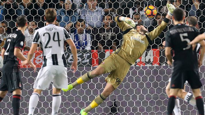 Supercopa de Italia. Juve y Milan empatan en la primera parte (1-1)