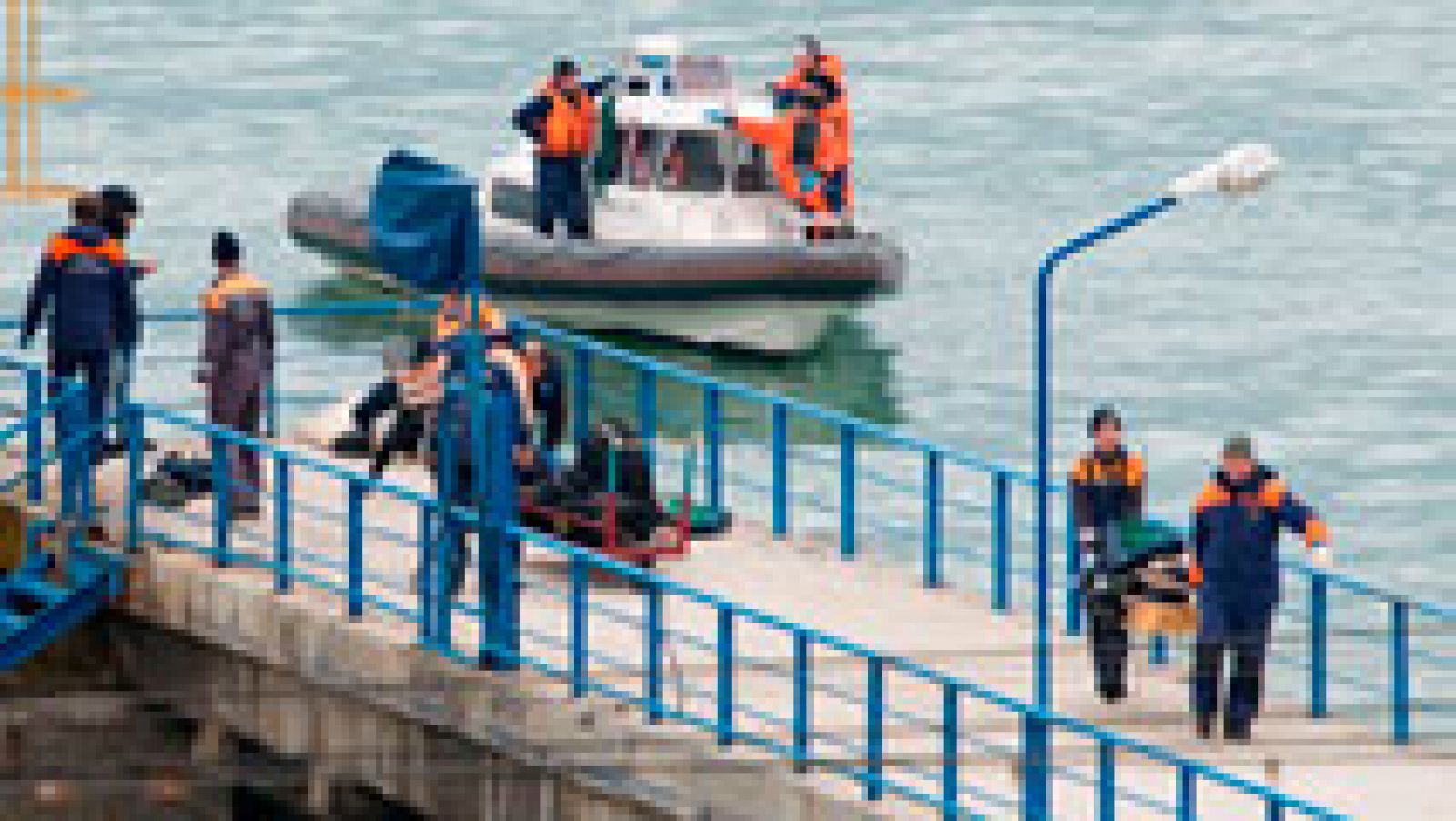 Telediario 1: Un avión militar ruso se estrella en el Mar Negro | RTVE Play